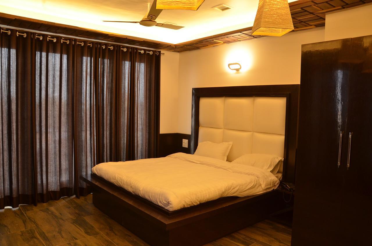 Hotel Bellevue Inn Gangānagar Rom bilde