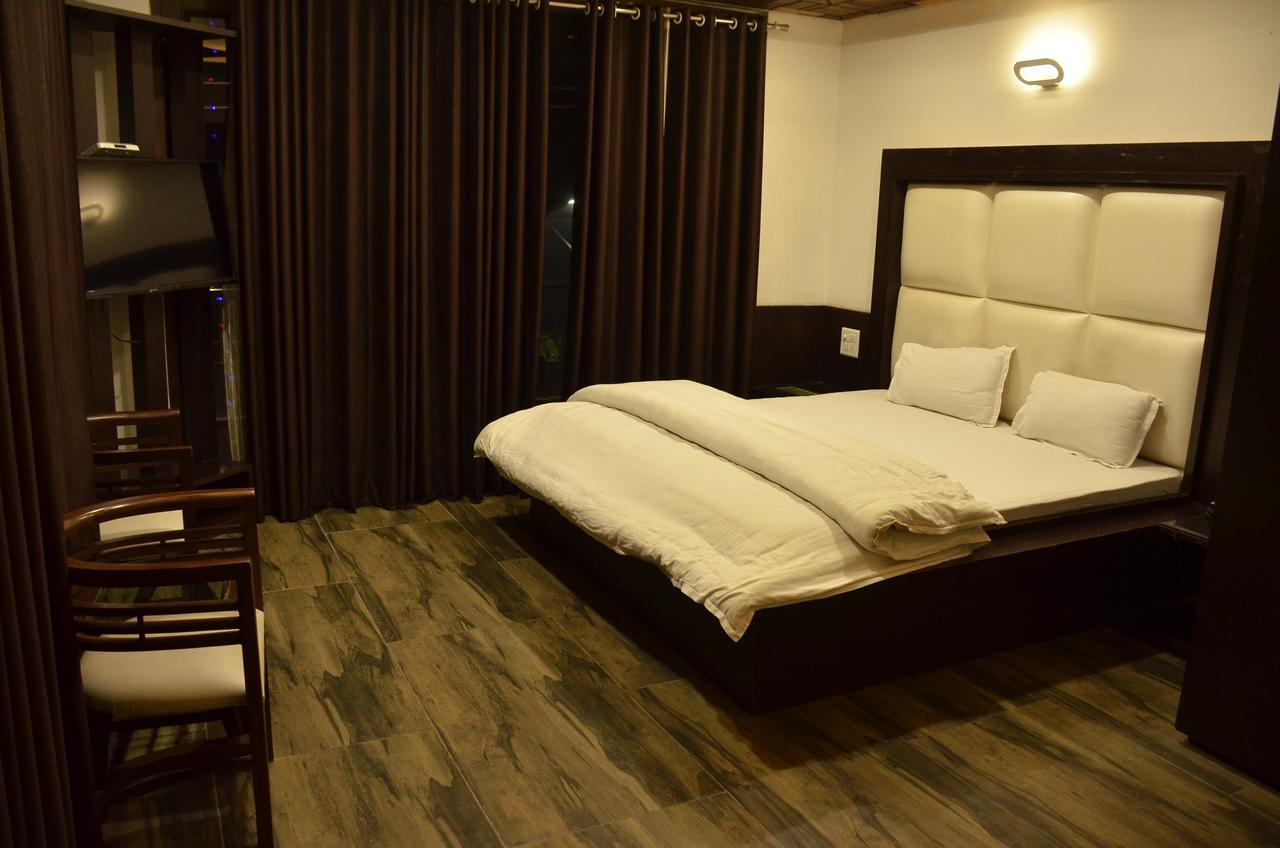 Hotel Bellevue Inn Gangānagar Eksteriør bilde